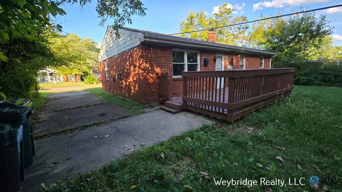 undefined apartments for rent - image - large (13).jpg