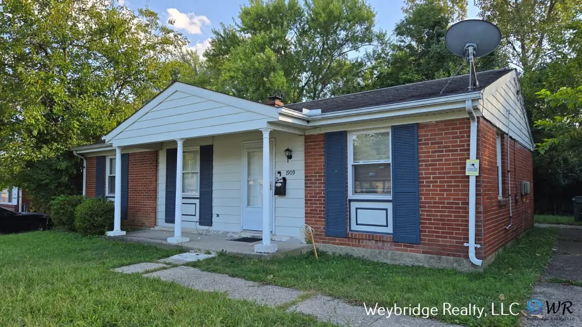 undefined apartments for rent - image - large (8).jpg - 1