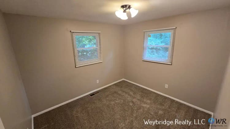 undefined apartments for rent - image - large (9).jpg