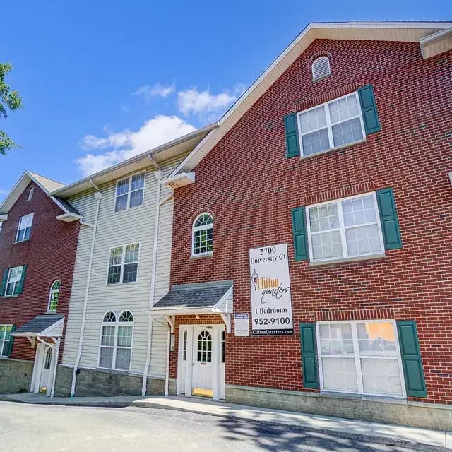 2700 University Court - Apartment - 1
