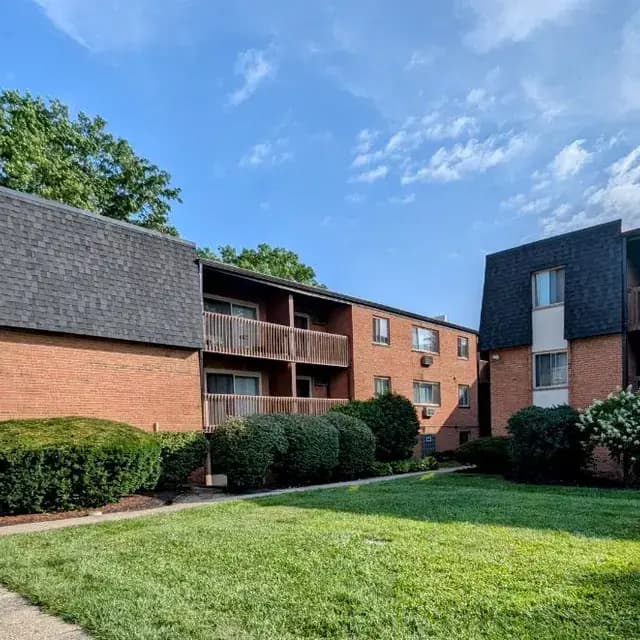 Ridge Hill Manor - Apartment - 3