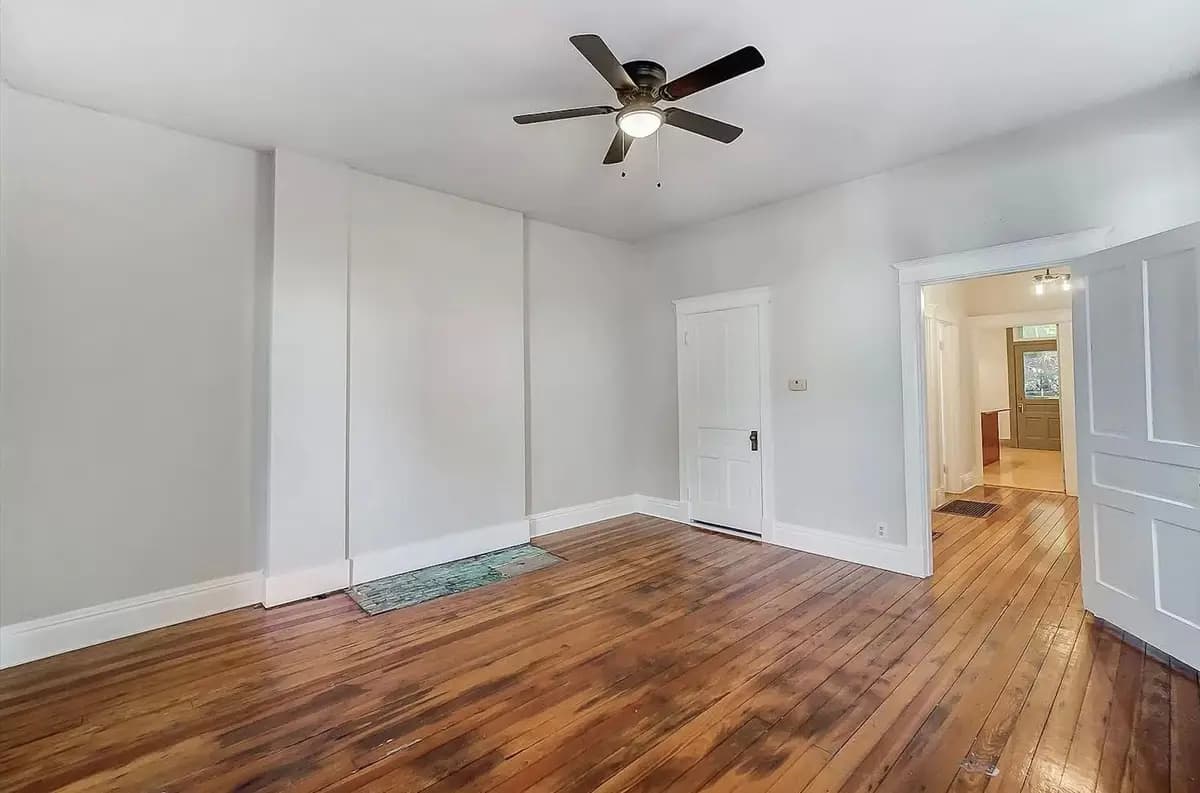 undefined apartments for rent - image - large (13).jpg