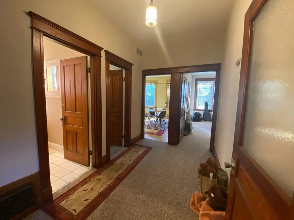 2364 Victor St - House - 21