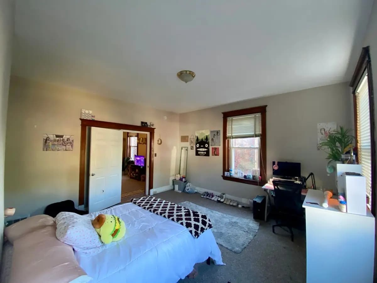 2364 Victor St - House - 23