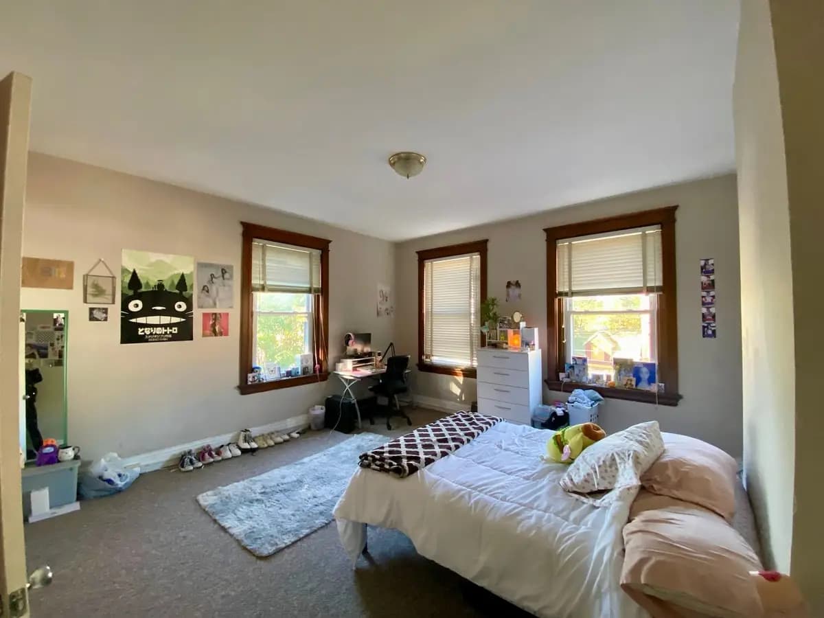 2364 Victor St - House - 24