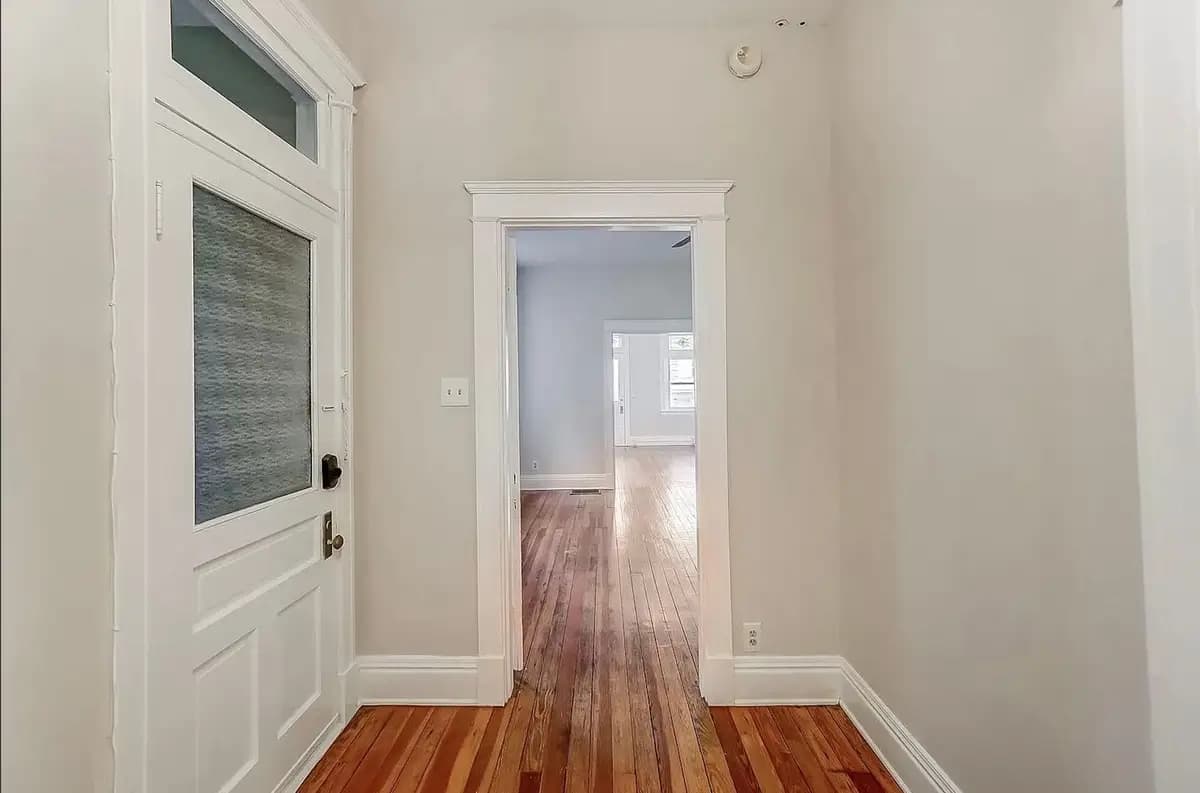 2364 Victor St - House - 3