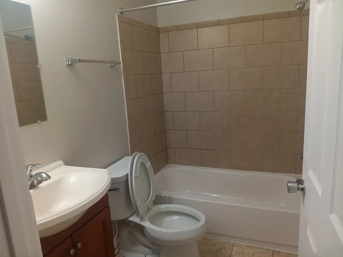 Reading Apartments - Apartment - 2