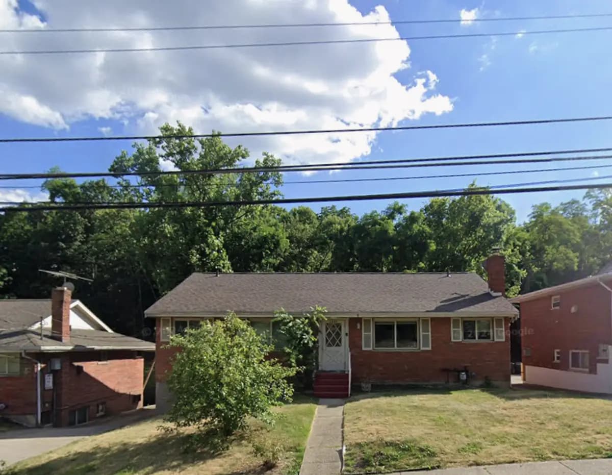 undefined apartments for rent - image - large (1).png