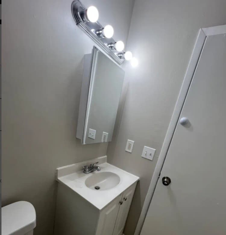 undefined apartments for rent - image - large (4).png