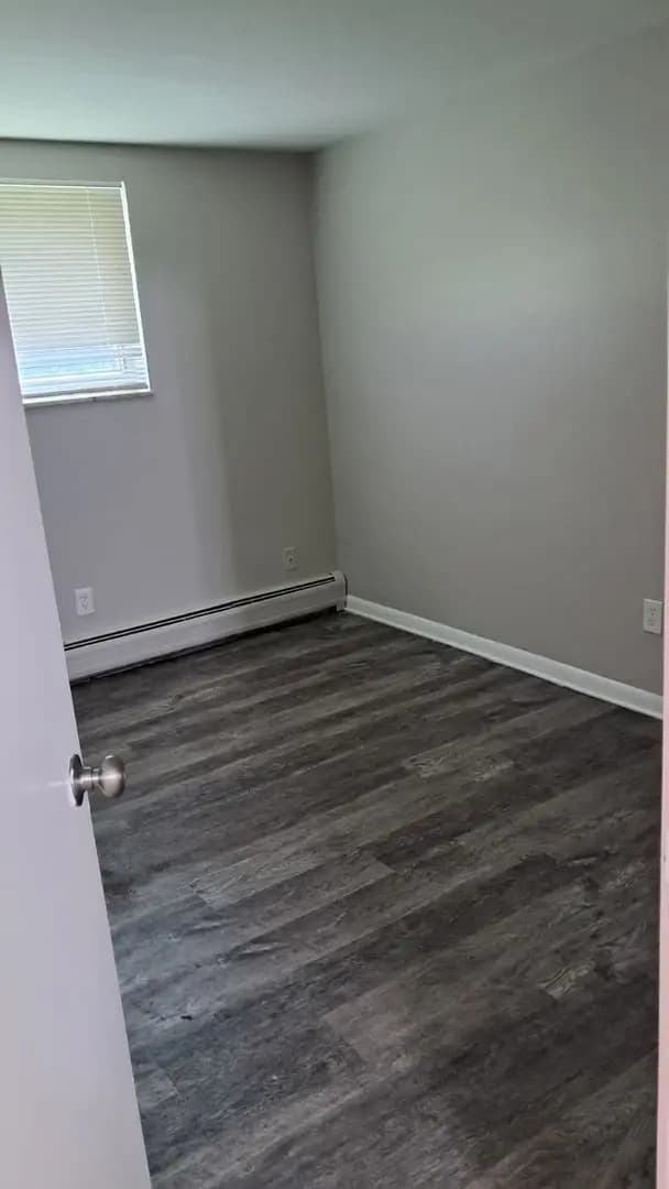 The Courtyard Apartments - Apartment - 13