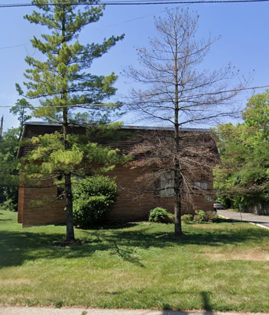 undefined apartments for rent - image - large (2).png - 1