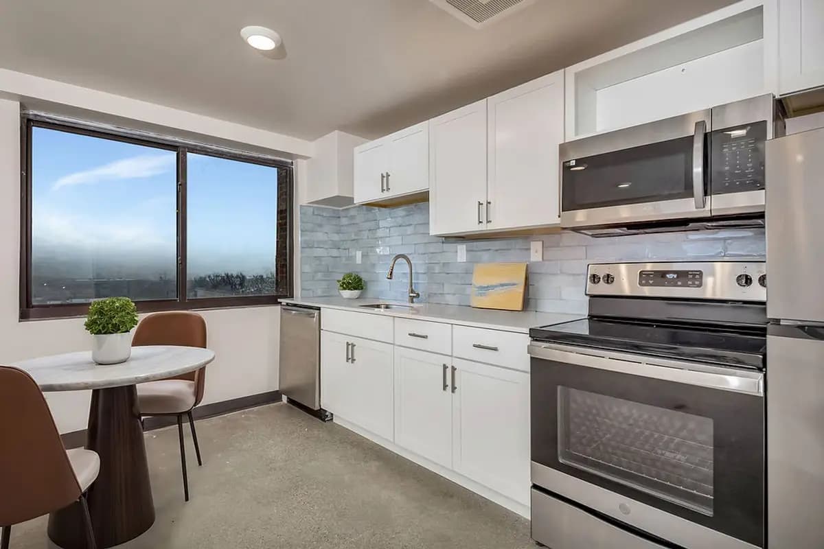 undefined apartments for rent - image - large (2).jpg - 1