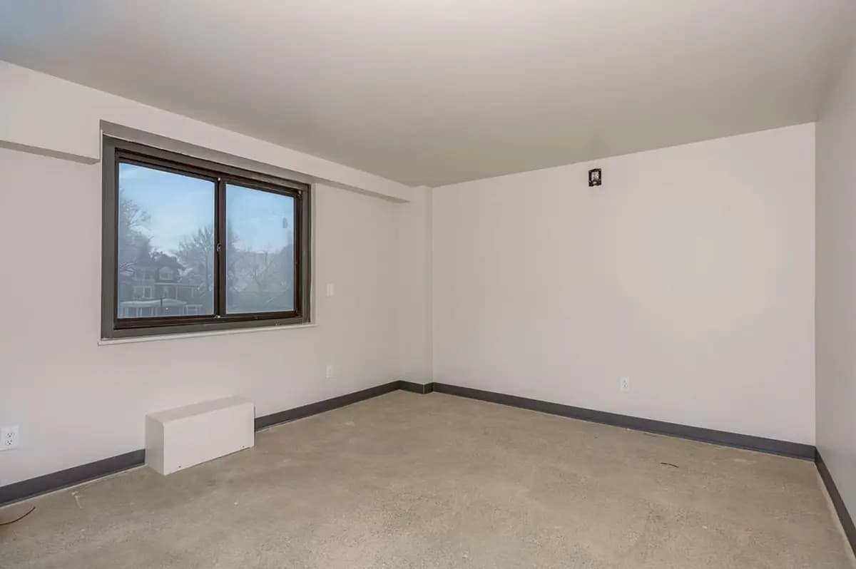 undefined apartments for rent - image - large (21).jpg - 1