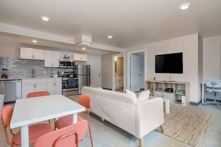 undefined apartments for rent - image - large (38).jpg