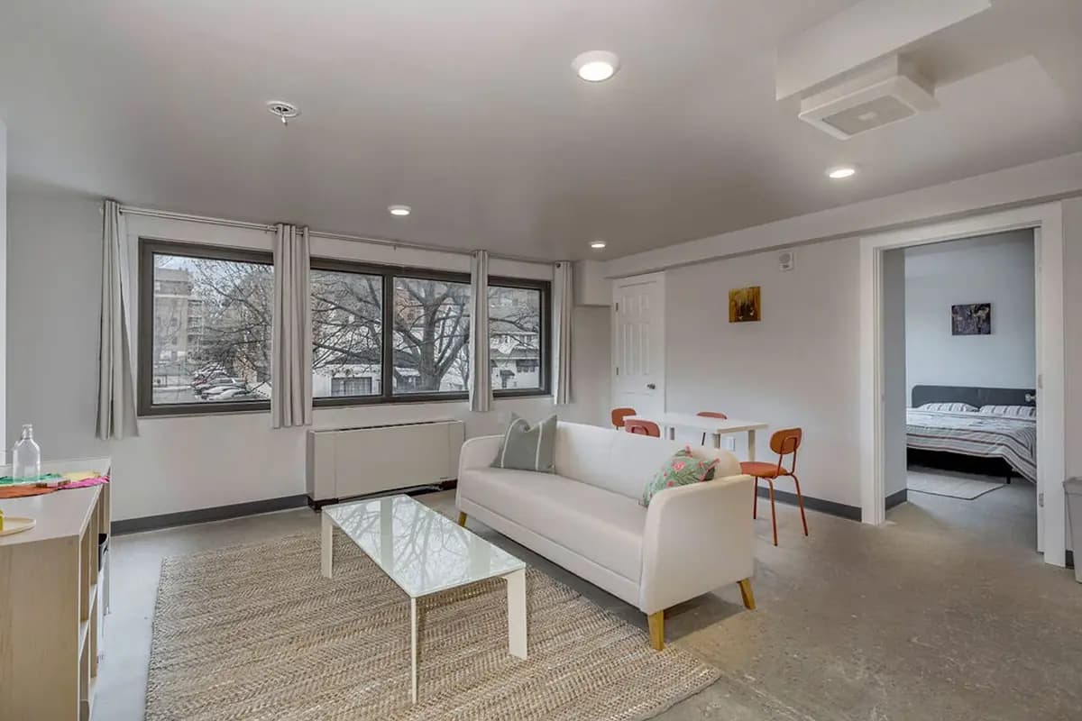 undefined apartments for rent - image - large (39).jpg - 2