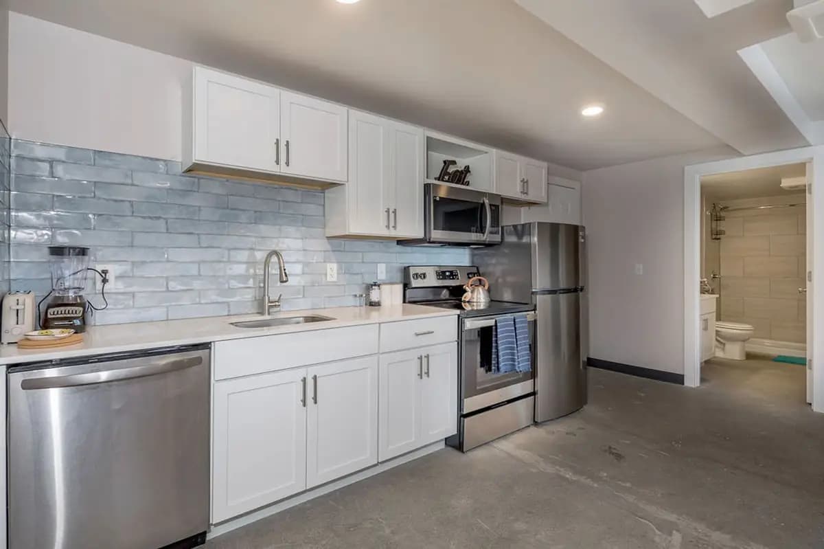 undefined apartments for rent - image - large (50).jpg - 1