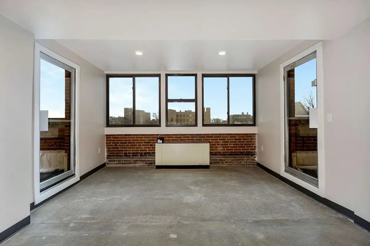 undefined apartments for rent - image - large (64).jpg - 3