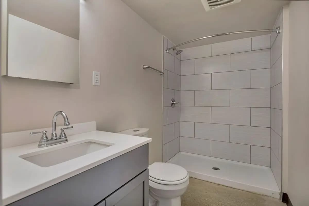 undefined apartments for rent - image - large (73).jpg - 0