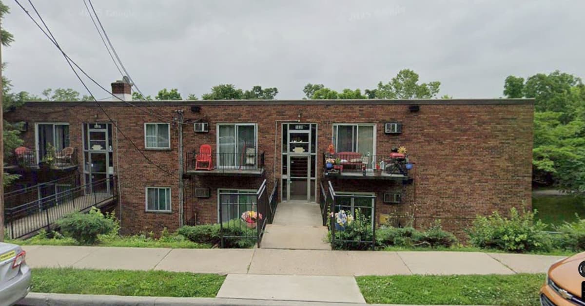 undefined apartments for rent - image - large (14).jpg