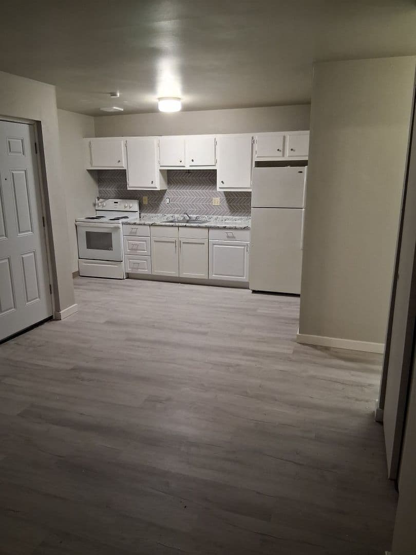 Glen Parker - Apartment - 11