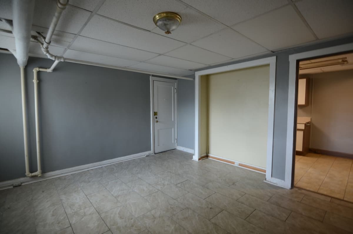 undefined apartments for rent - image - large (1).jpg - 3