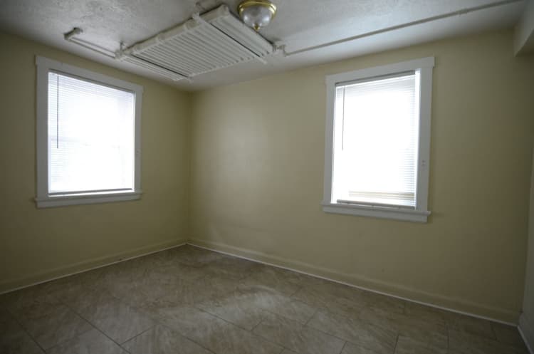 undefined apartments for rent - image - large (4).jpg