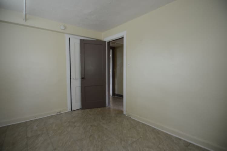 undefined apartments for rent - image - large (5).jpg