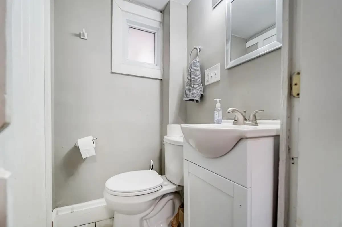 undefined apartments for rent - image - large (10).jpg - 1