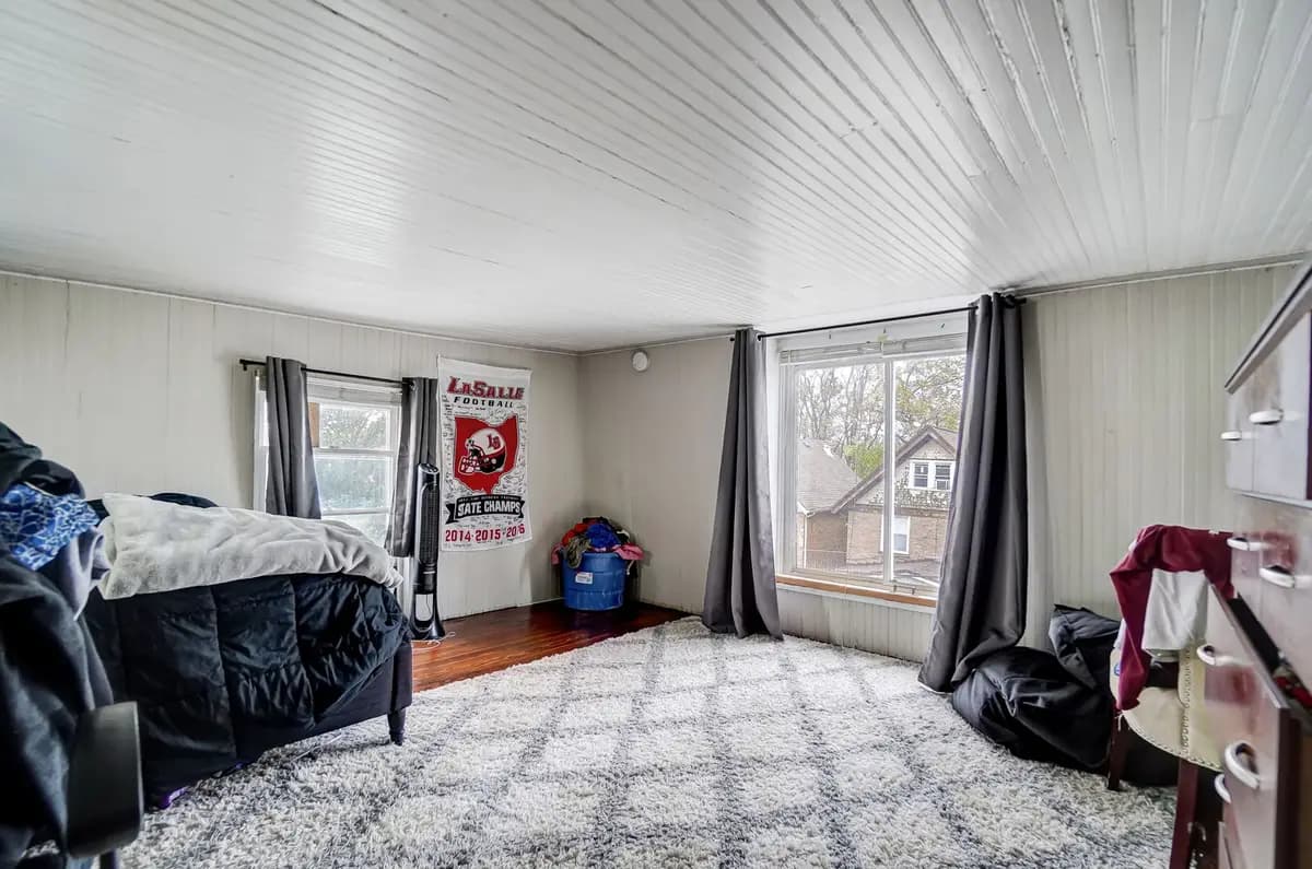undefined apartments for rent - image - large (18).jpg - 1