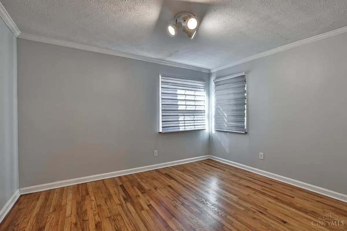 undefined apartments for rent - image - large (10).jpg - 0