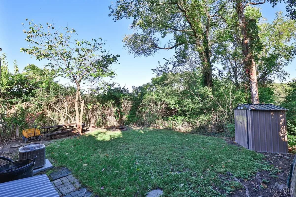 undefined apartments for rent - image - large (14).jpg - 0