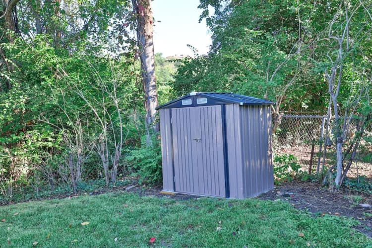 undefined apartments for rent - image - large (16).jpg