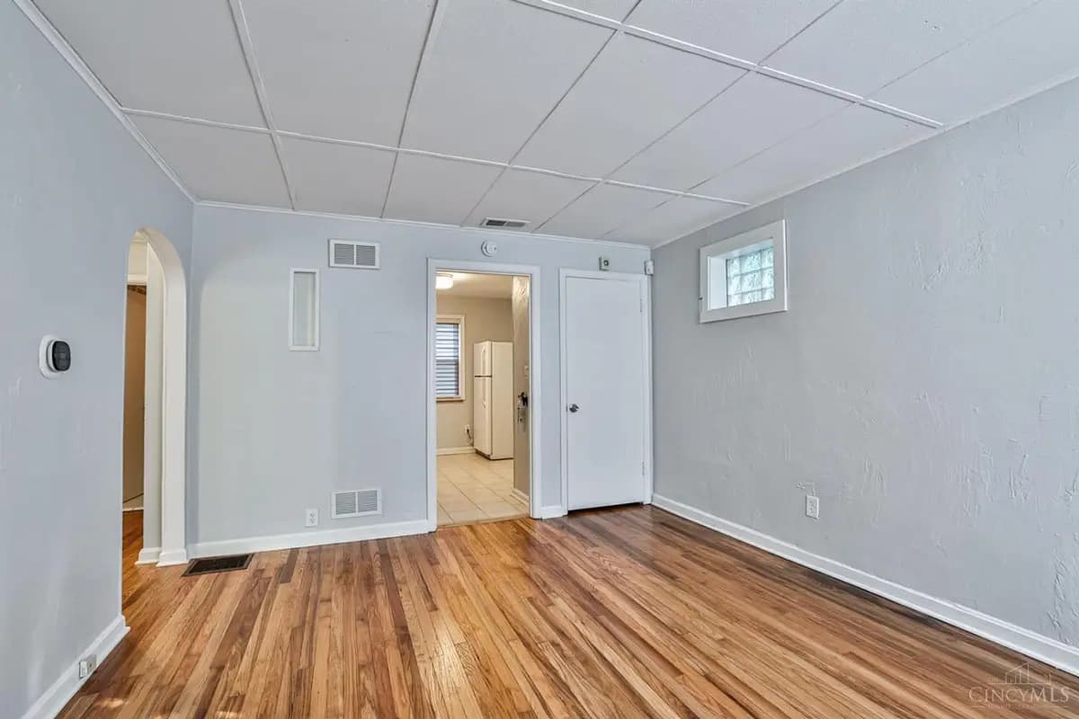 undefined apartments for rent - image - large (2).jpg - 0