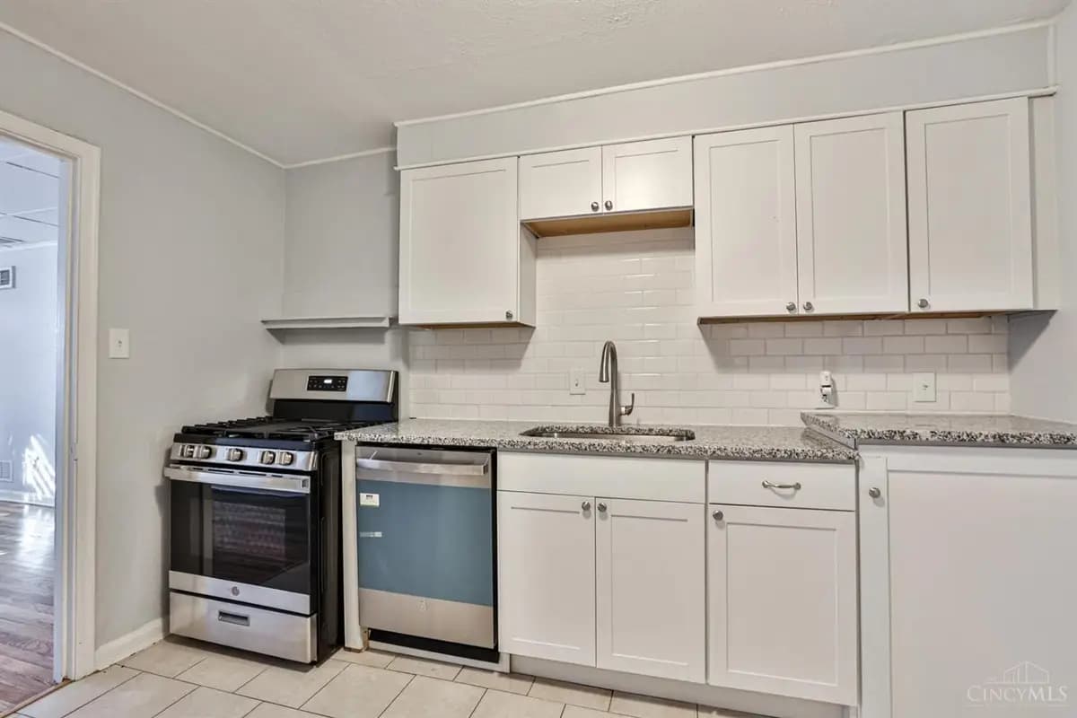 undefined apartments for rent - image - large (7).jpg