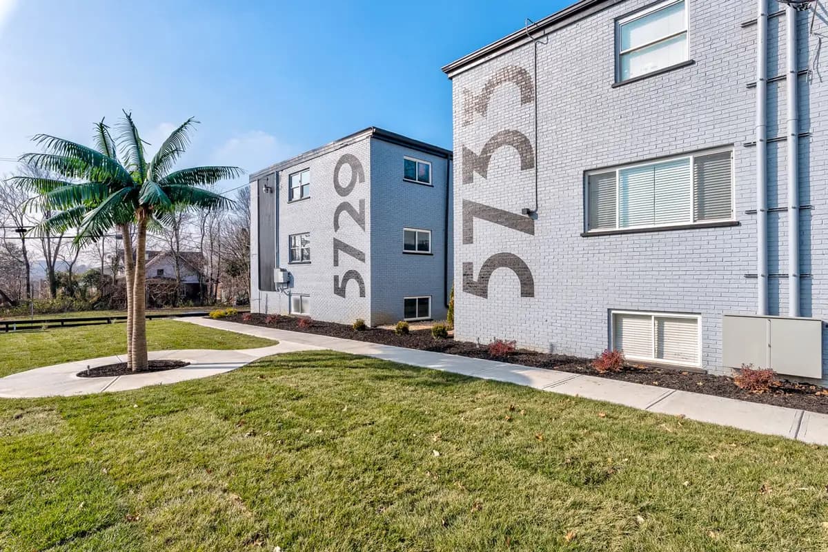 undefined apartments for rent - image - large (10).jpg
