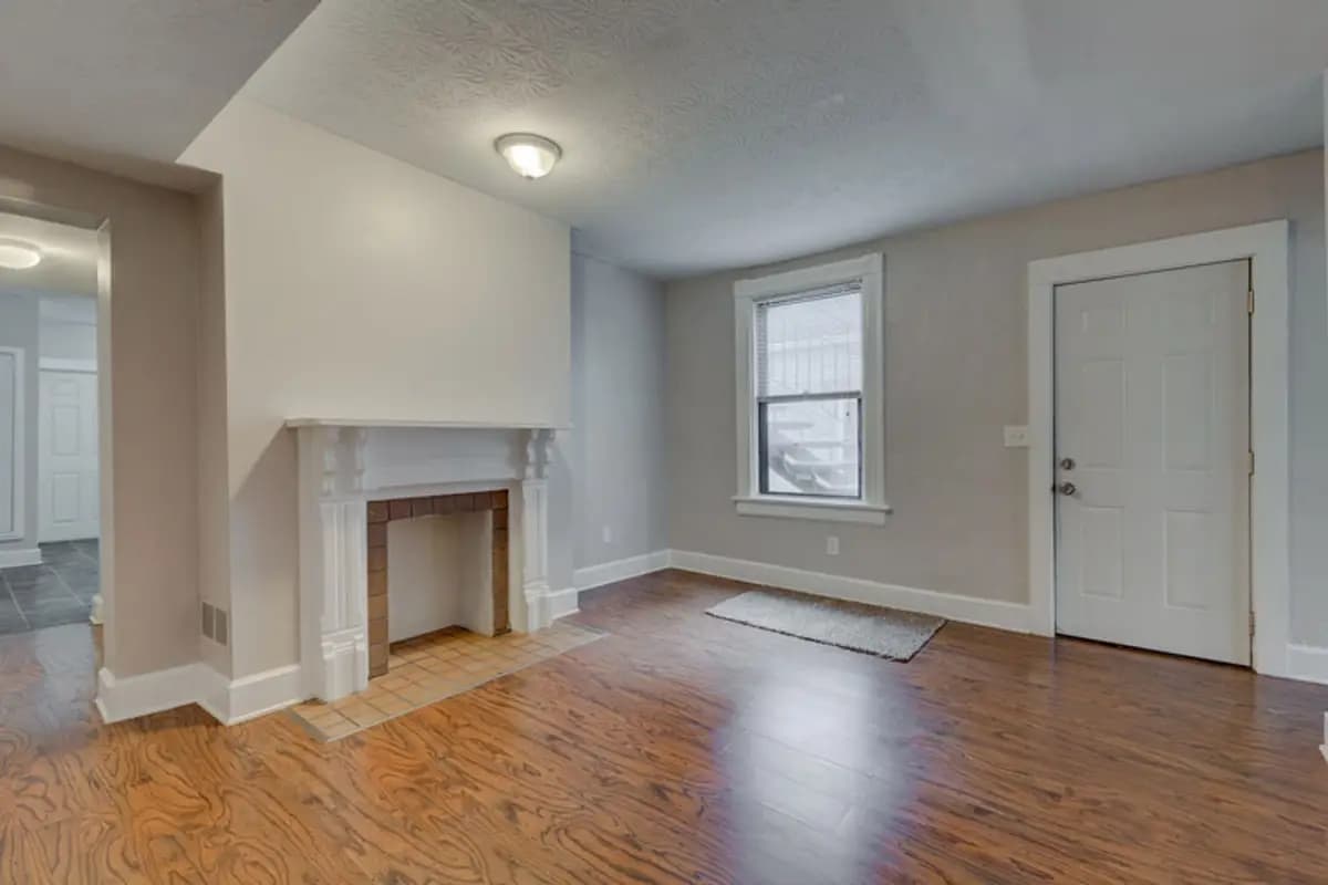 Elizabeth Street - Apartment - 4