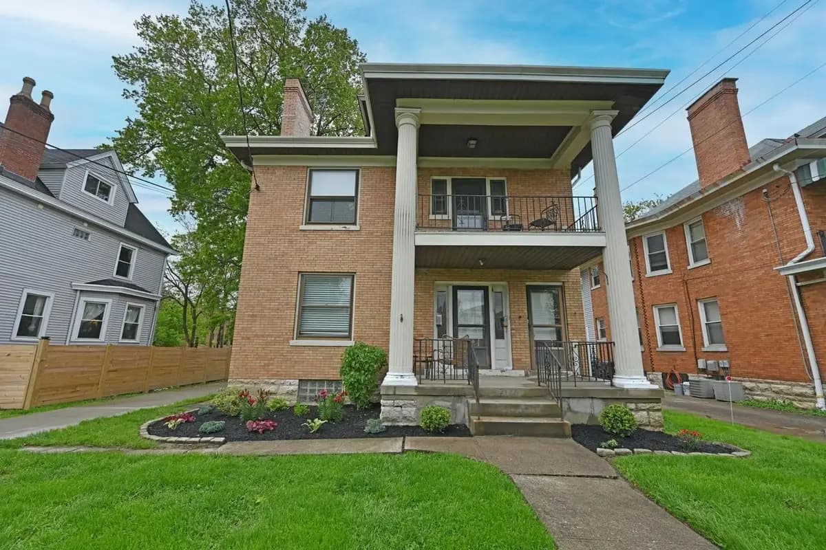 2127 Slane - Apartment - 2