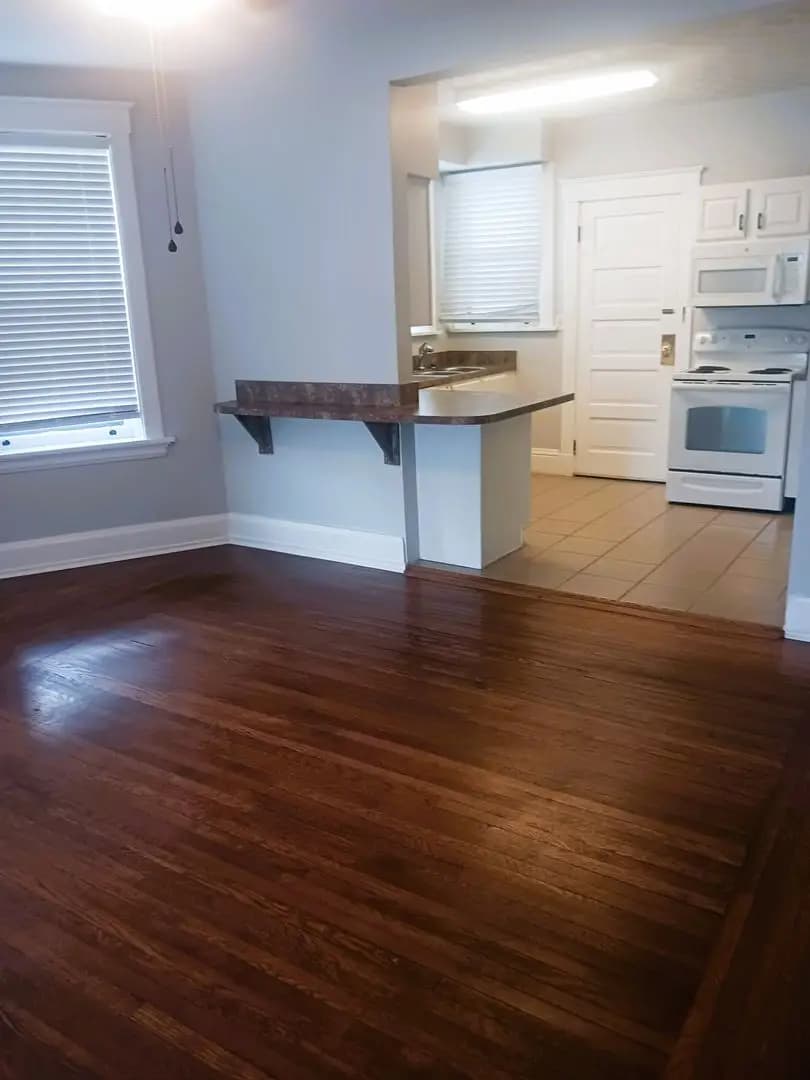 undefined apartments for rent - image - large (7).jpg - 2