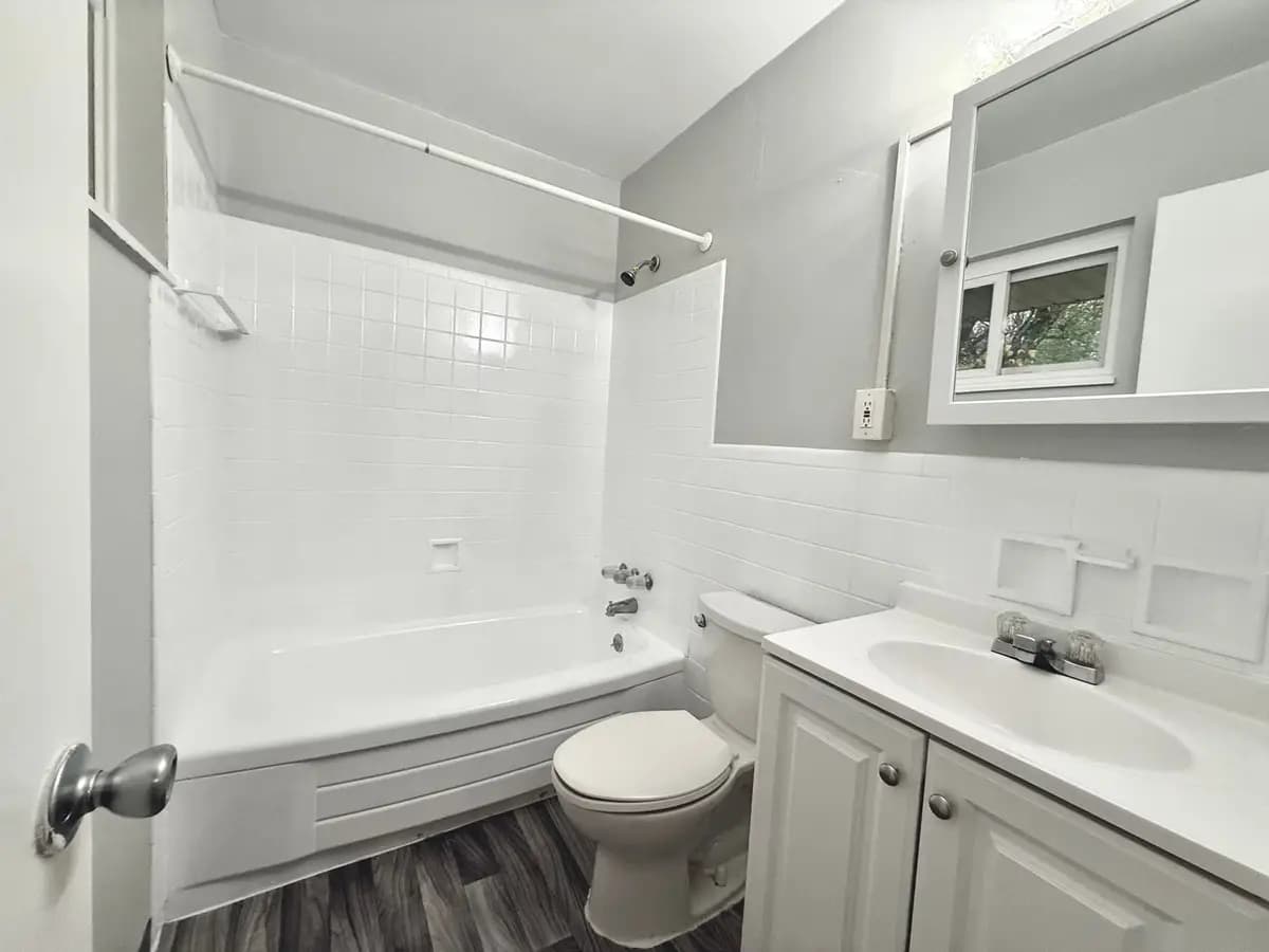 undefined apartments for rent - image - large (12).jpeg - 2