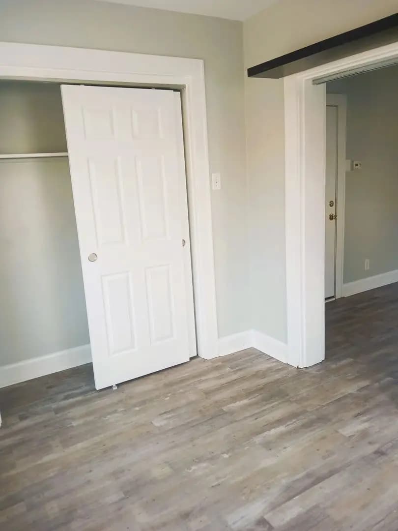 undefined apartments for rent - image - large (3).jpg - 2