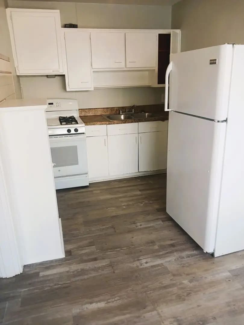 undefined apartments for rent - image - large (5).jpg - 0