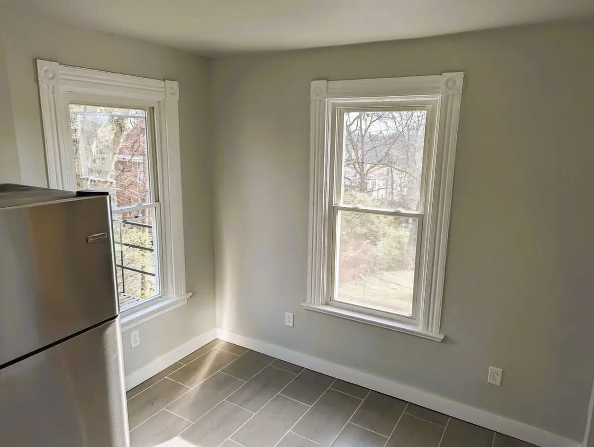 530 Ridgeway Ave. - Apartment - 4