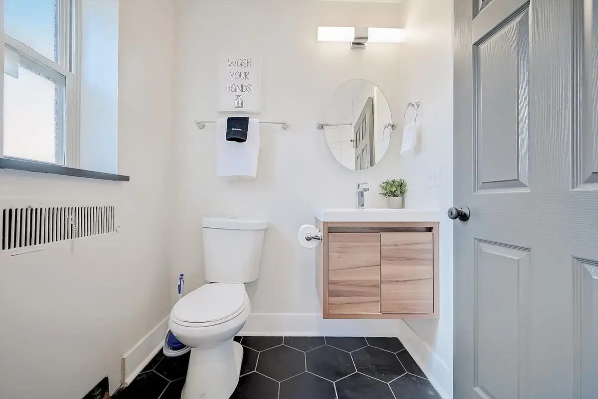 undefined apartments for rent - image - large (13).jpg - 1