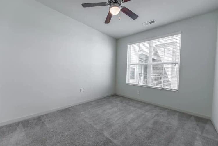 undefined apartments for rent - image - VP3- 404-11.jpg