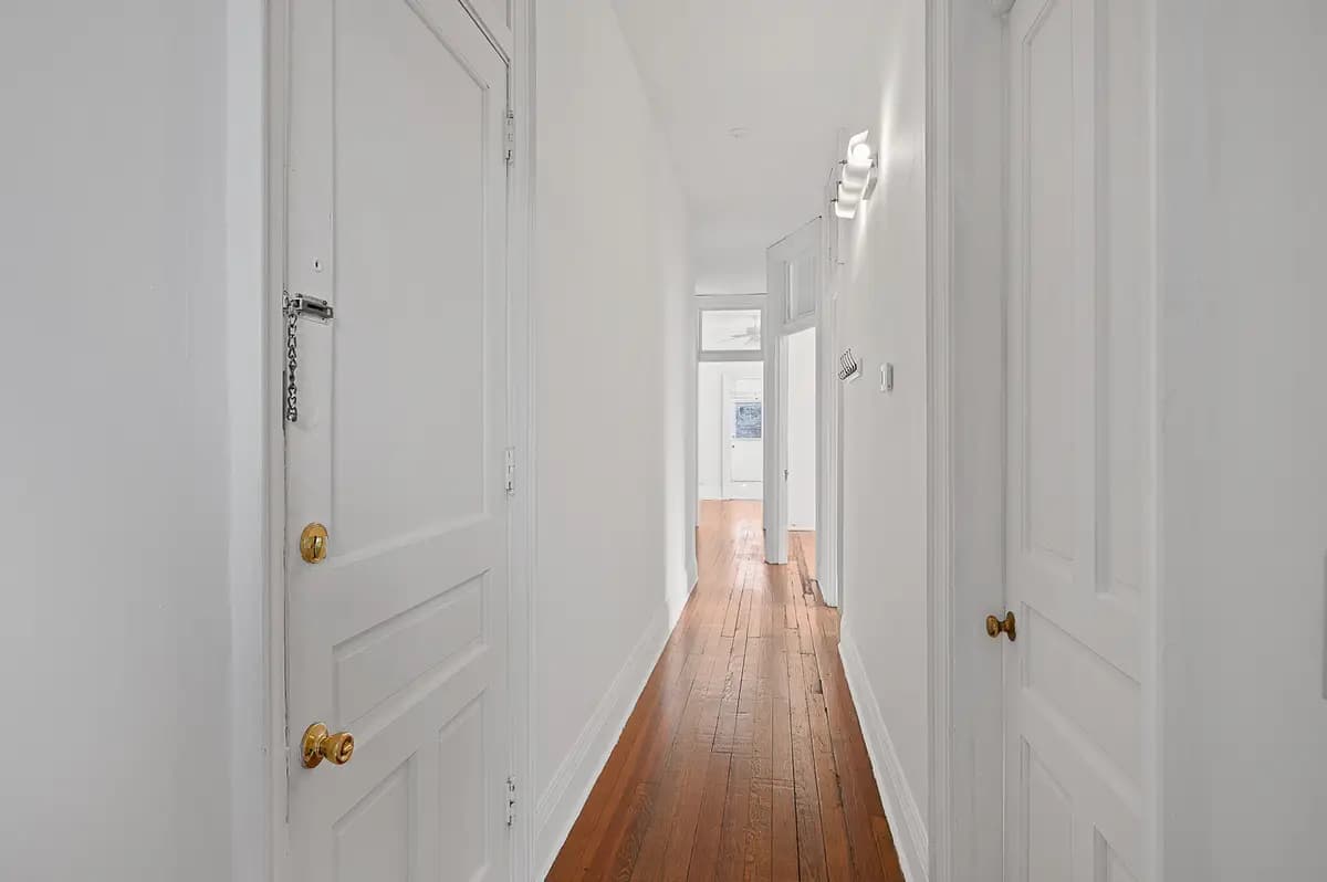 undefined apartments for rent - image - Colonial_U4_001.jpg - 3