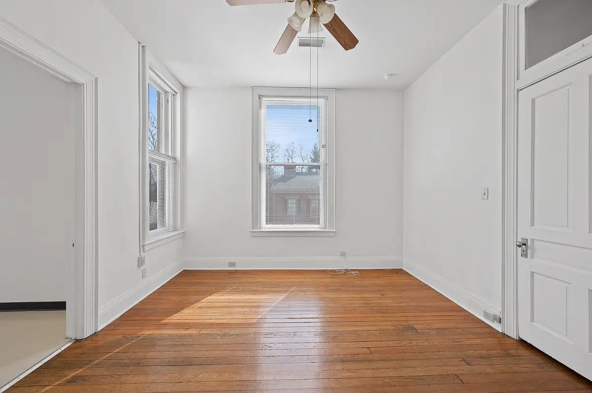 undefined apartments for rent - image - Colonial_U4_014.jpg - 3