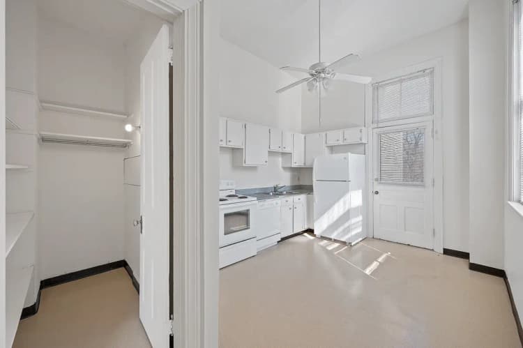 undefined apartments for rent - image - Colonial_U4_015.jpg