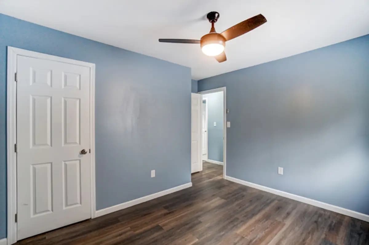 undefined apartments for rent - image - large (21).jpg - 0