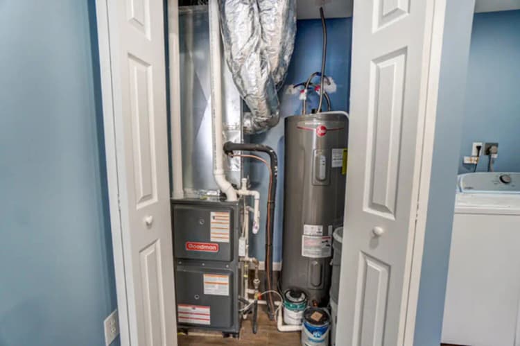 undefined apartments for rent - image - large (22).jpg