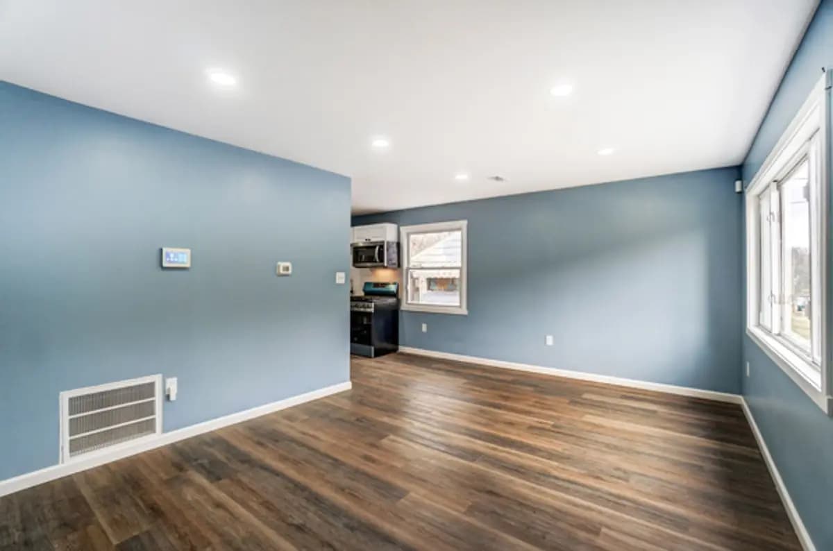 undefined apartments for rent - image - large (3).jpg - 2